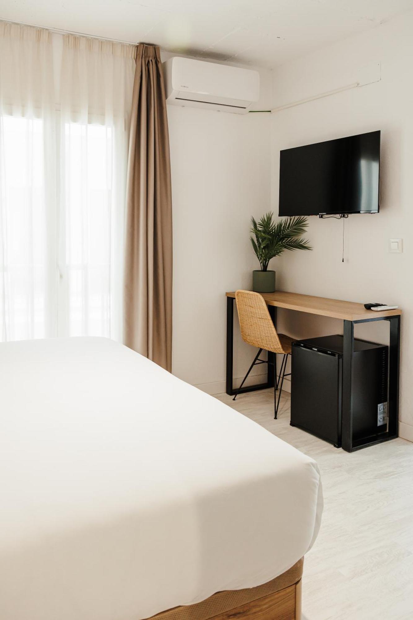 Astuto 21 Suites - Adults Only Херес-де-ла-Фронтера Экстерьер фото